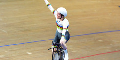 World record produces Morris Mania on day two of the Lloyds National Track Championships 2025