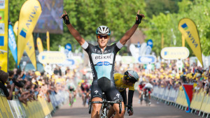 Doull and Peters impress as Etixx-Quick Step&amp;#039;s Trentin wins stage six of the Tour of Britain
