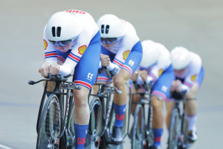 women's team pursuit silver medallists