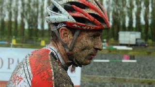 Cross: Andy Taylor takes London League win