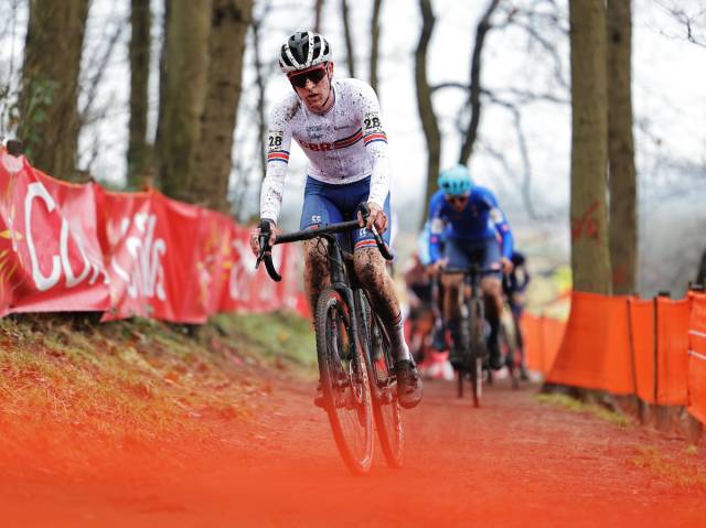 Top 10 finishes for Ferguson and Blackmore on day two of the 2023 UCI ...